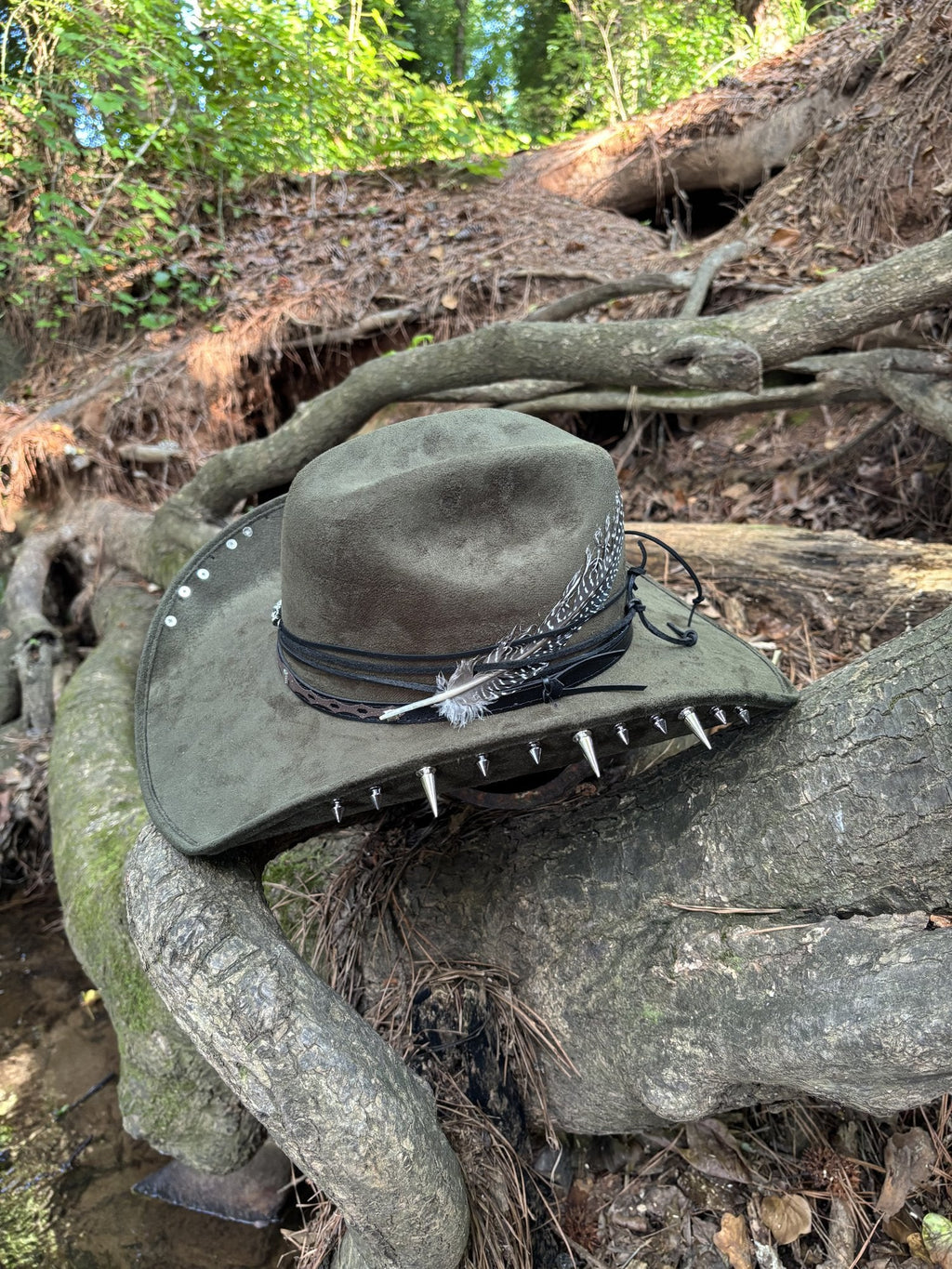The Outlaw by Numa Hats