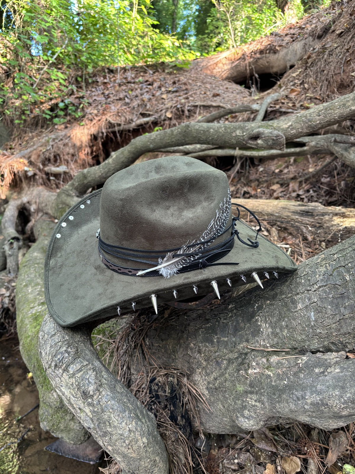 The Outlaw by Numa Hats