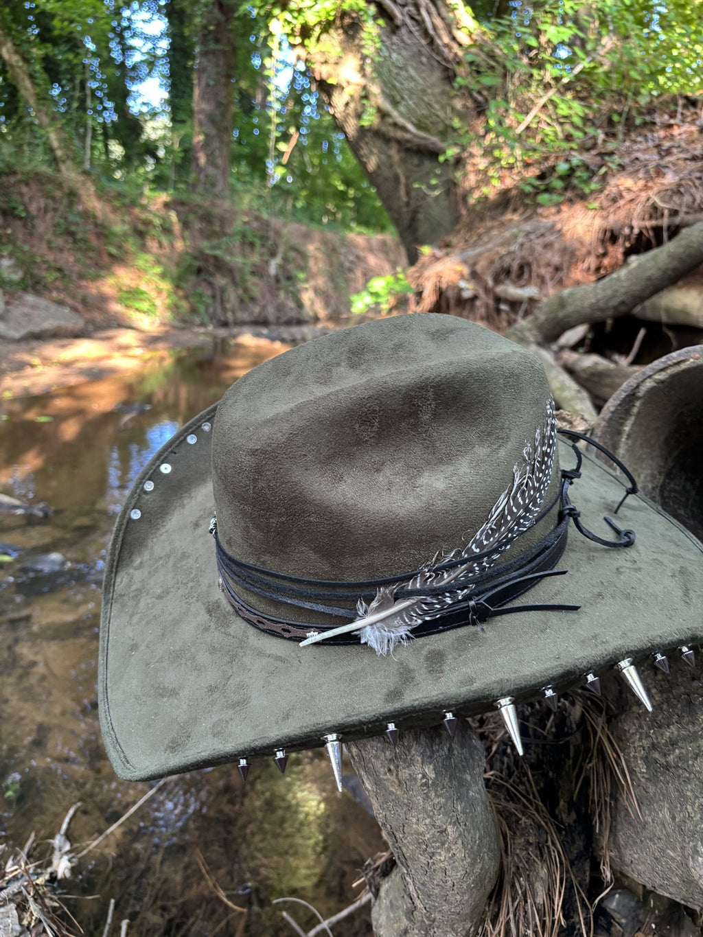 The Outlaw by Numa Hats